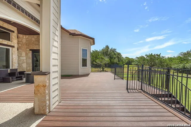 315 HACIENDA PL Dripping Springs, TX 78620
