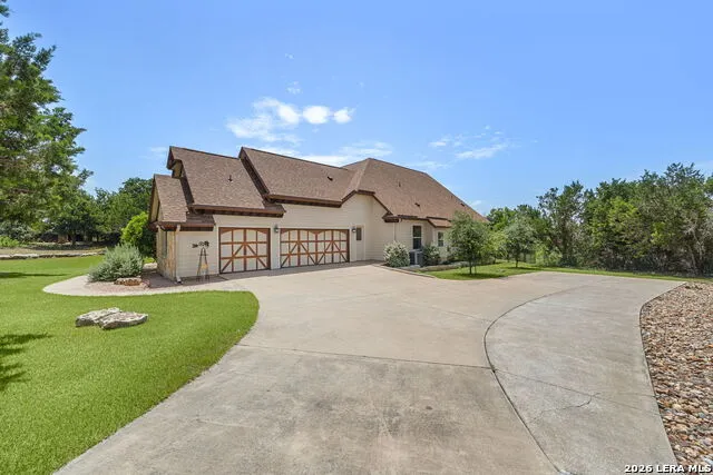 315 HACIENDA PL Dripping Springs, TX 78620
