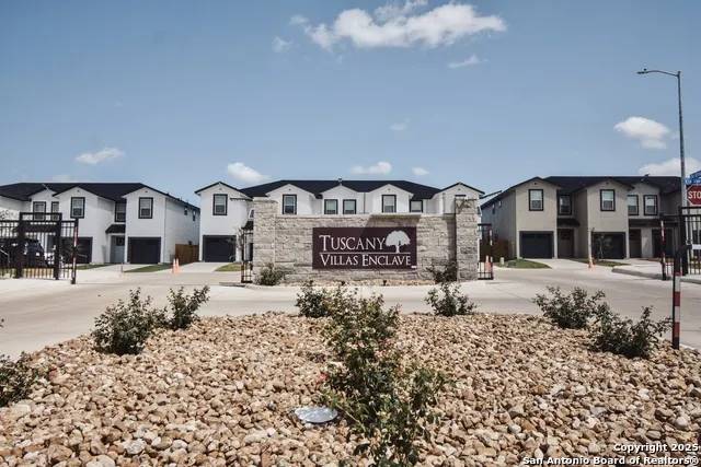 8410 Via Pisa San Antonio, TX 78227