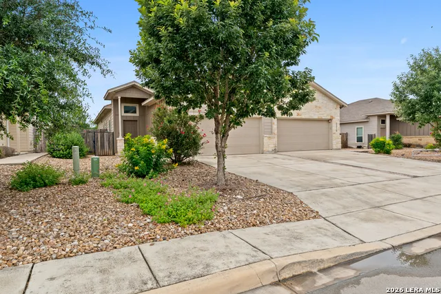 2213-2215 AVERY VILLAGE New Braunfels, TX 78130