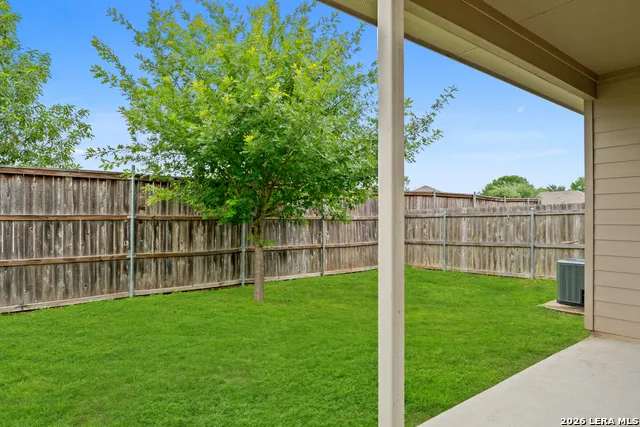 2213-2215 AVERY VILLAGE New Braunfels, TX 78130