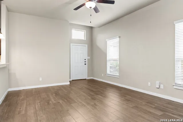2213-2215 AVERY VILLAGE New Braunfels, TX 78130