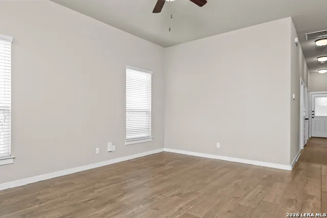 2213-2215 AVERY VILLAGE New Braunfels, TX 78130