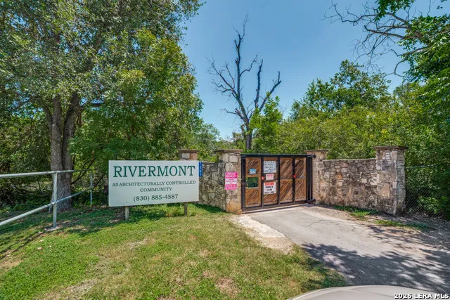 866 DEEP WATER DR Spring Branch, TX 78070