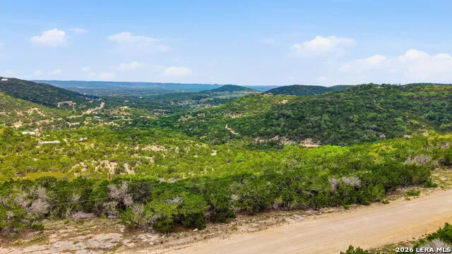 344 Lakeview Trl Pipe Creek, TX 78063