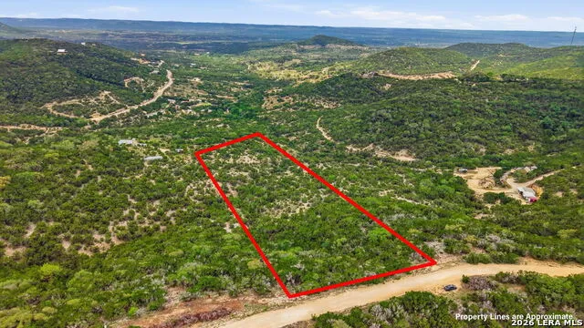 344 Lakeview Trl Pipe Creek, TX 78063