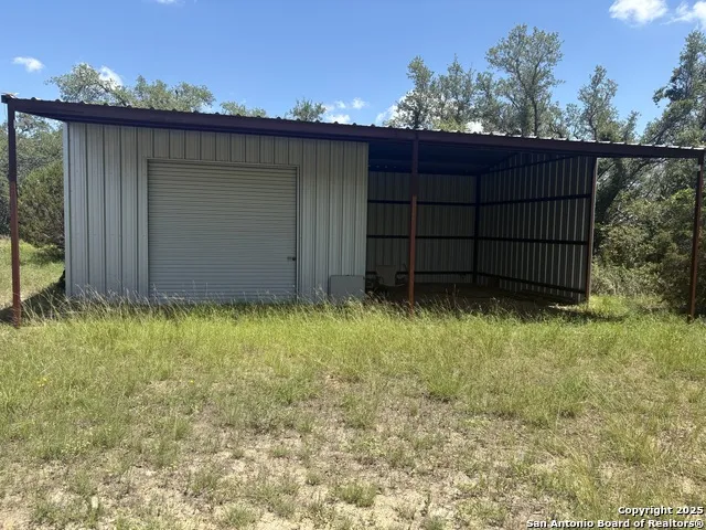 184 peyton colony Blanco, TX 78606