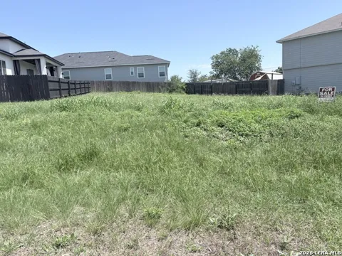 8251 Comanche Pass