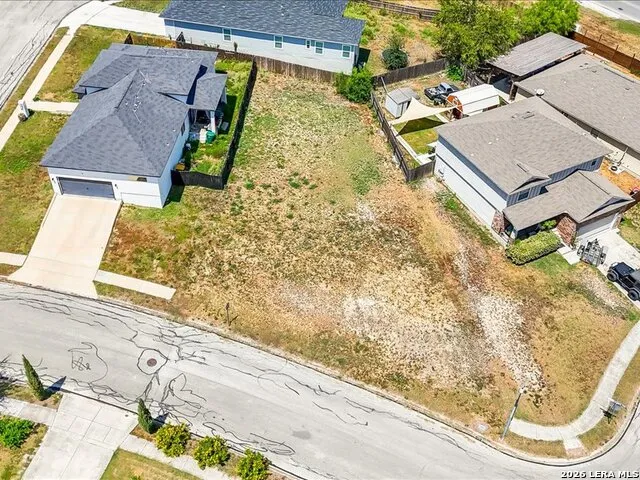 8251 Comanche Pass Converse, TX 78109