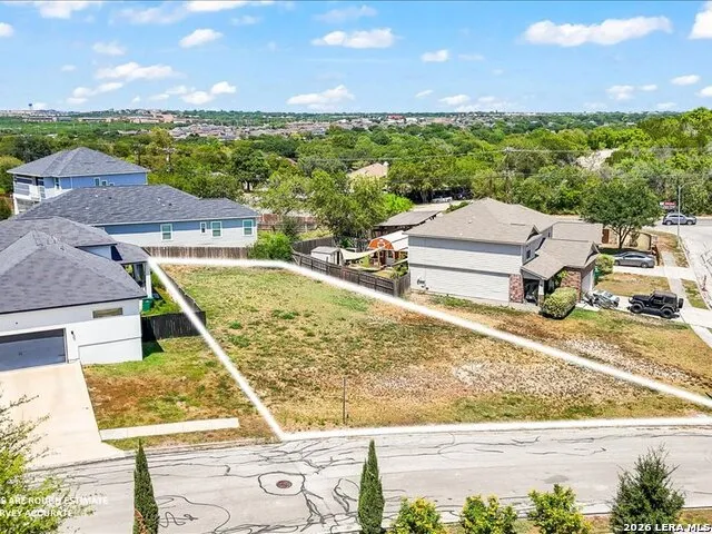 8251 Comanche Pass Converse, TX 78109