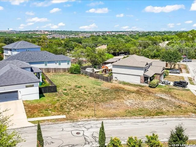 8251 Comanche Pass Converse, TX 78109