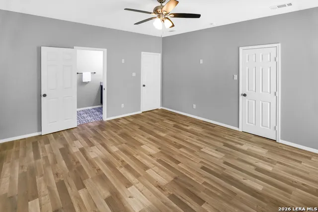 1416 SKYLINE HLS Canyon Lake, TX 78133