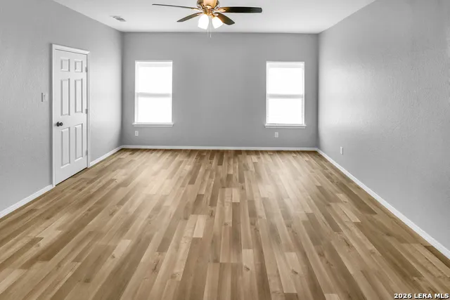 1416 SKYLINE HLS Canyon Lake, TX 78133