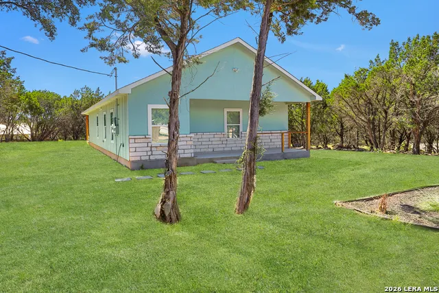 1416 SKYLINE HLS Canyon Lake, TX 78133