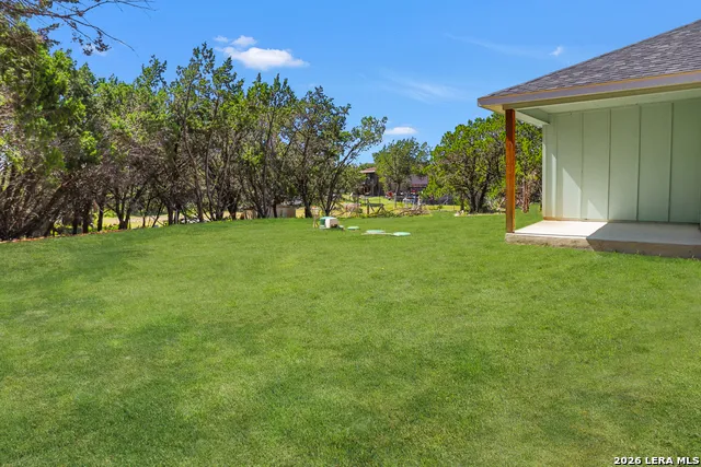 1416 SKYLINE HLS Canyon Lake, TX 78133