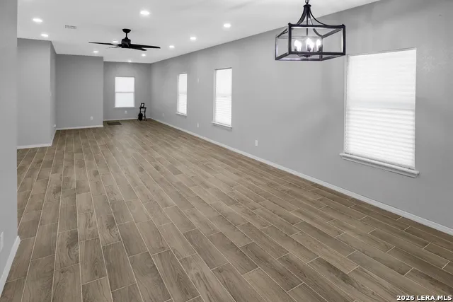 1416 SKYLINE HLS Canyon Lake, TX 78133