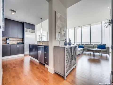 610 E Market St Unit 2711