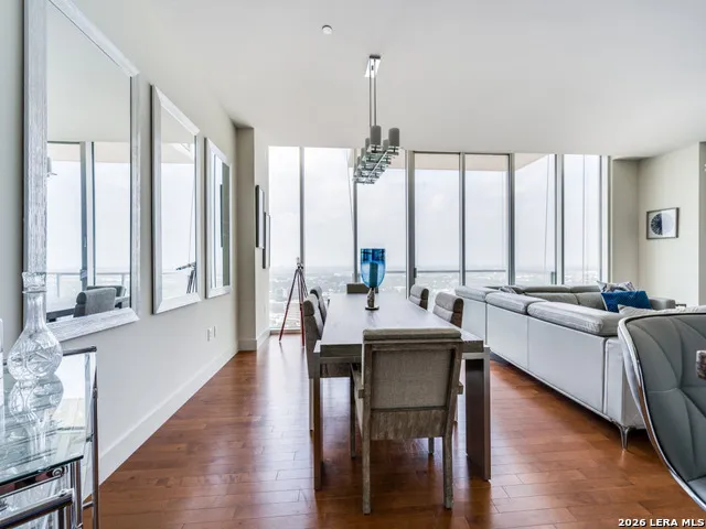 610 E Market St Unit 2711 San Antonio, TX 78205