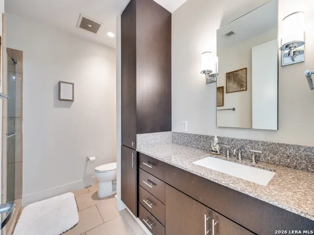 610 E Market St Unit 2711 San Antonio, TX 78205
