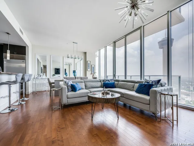 610 E Market St Unit 2711 San Antonio, TX 78205