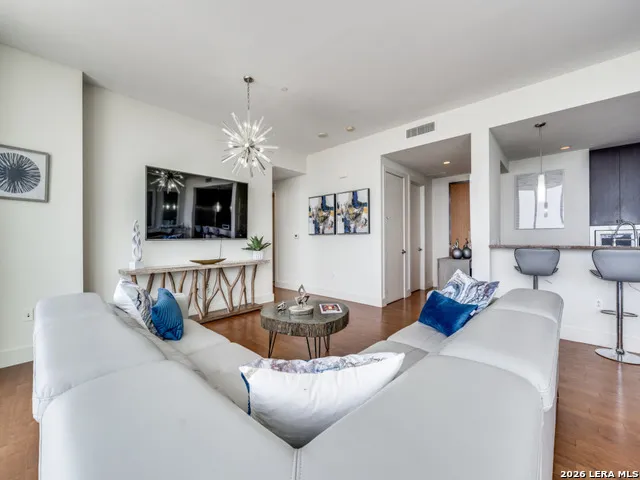 610 E Market St Unit 2711 San Antonio, TX 78205