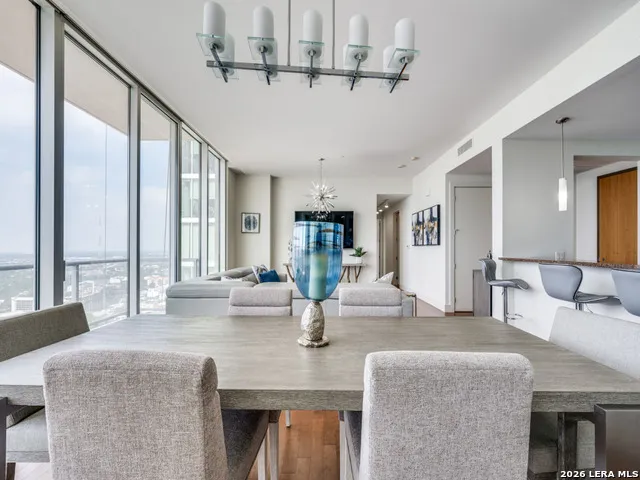 610 E Market St Unit 2711 San Antonio, TX 78205