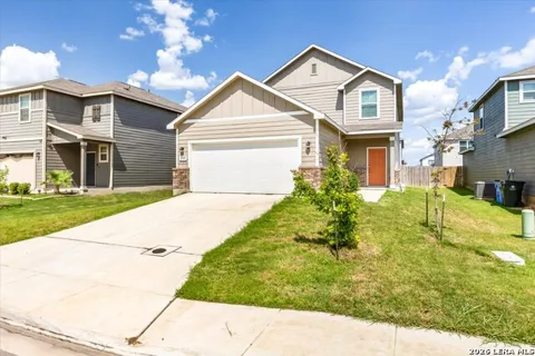 2521 Ayers Dr