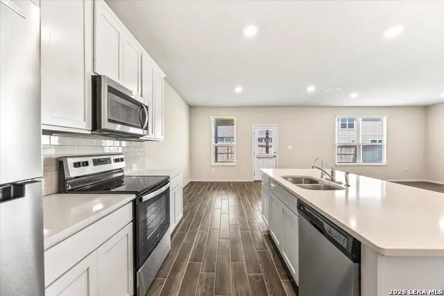 2521 Ayers Dr Seguin, TX 78155