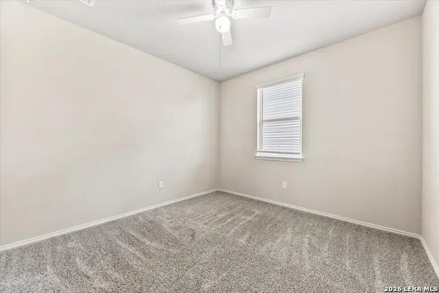 2521 Ayers Dr Seguin, TX 78155