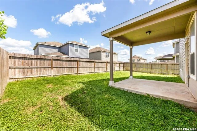 2521 Ayers Dr Seguin, TX 78155