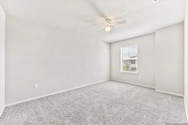 2521 Ayers Dr Seguin, TX 78155