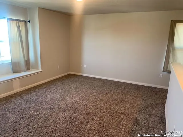 6814 Hibiscus Fls San Antonio, TX 78218