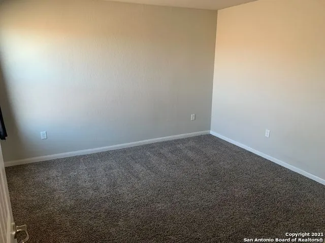 6814 Hibiscus Fls San Antonio, TX 78218