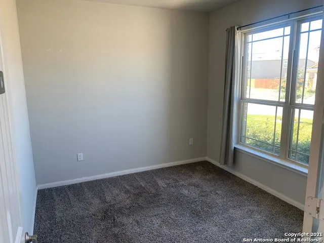 6814 Hibiscus Fls San Antonio, TX 78218