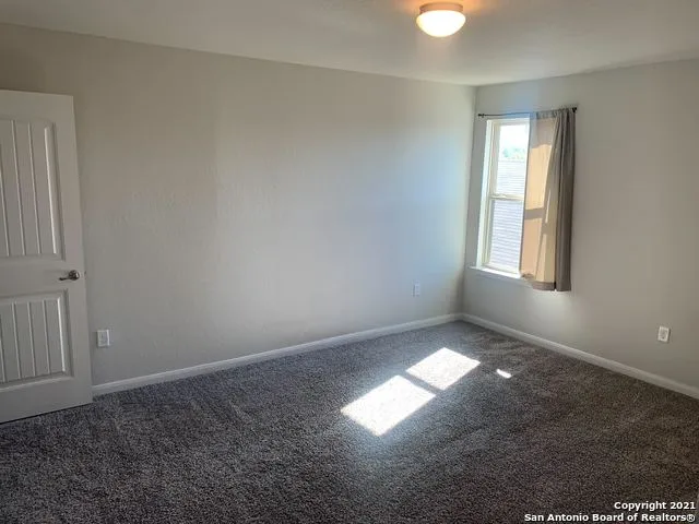 6814 Hibiscus Fls San Antonio, TX 78218