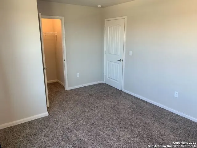 6814 Hibiscus Fls San Antonio, TX 78218