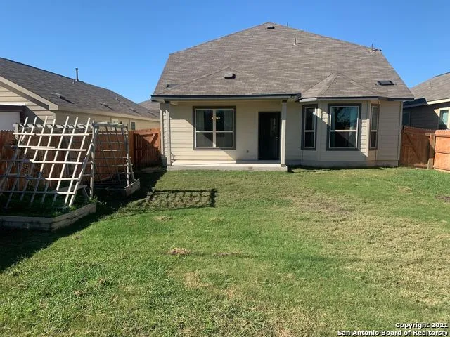6814 Hibiscus Fls San Antonio, TX 78218