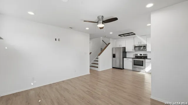 1198 GREEN HILL DR Canyon Lake, TX 78133