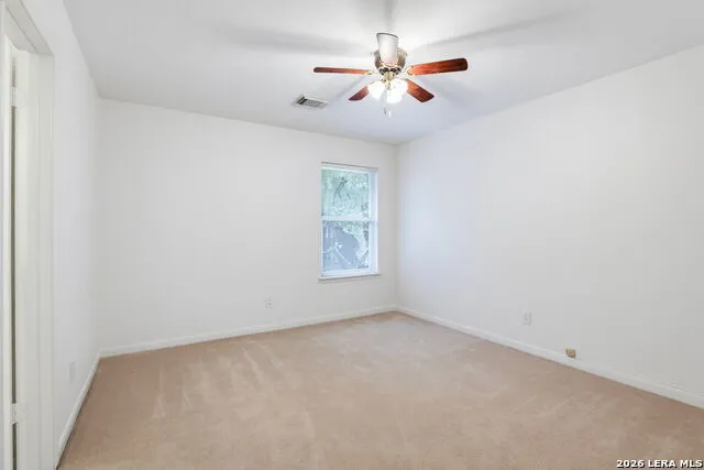 119 Baythorne Universal City, TX 78148