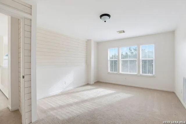 119 Baythorne Universal City, TX 78148