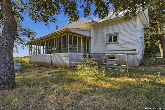 550 BEBACK INN RD San Marcos, TX 78666