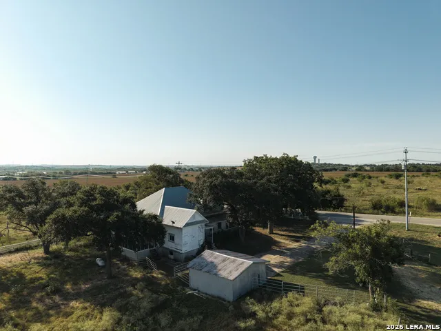 550 BEBACK INN RD San Marcos, TX 78666