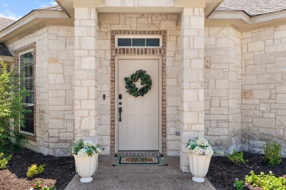 600 Shoal Ridge Lorena, TX 76655