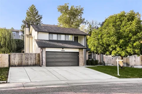 7654 W Ontario Place
