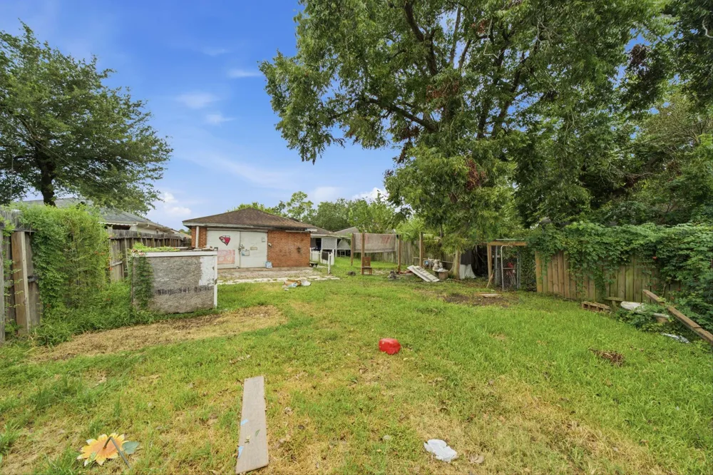 707 Washington Street South Houston, TX 77587