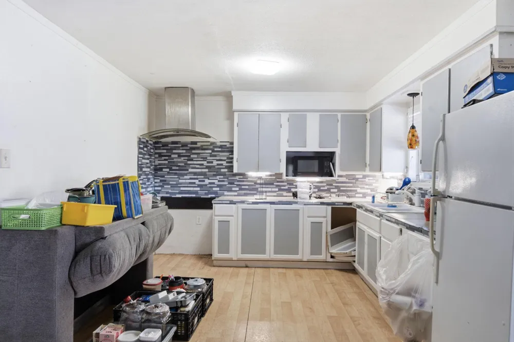 707 Washington Street South Houston, TX 77587
