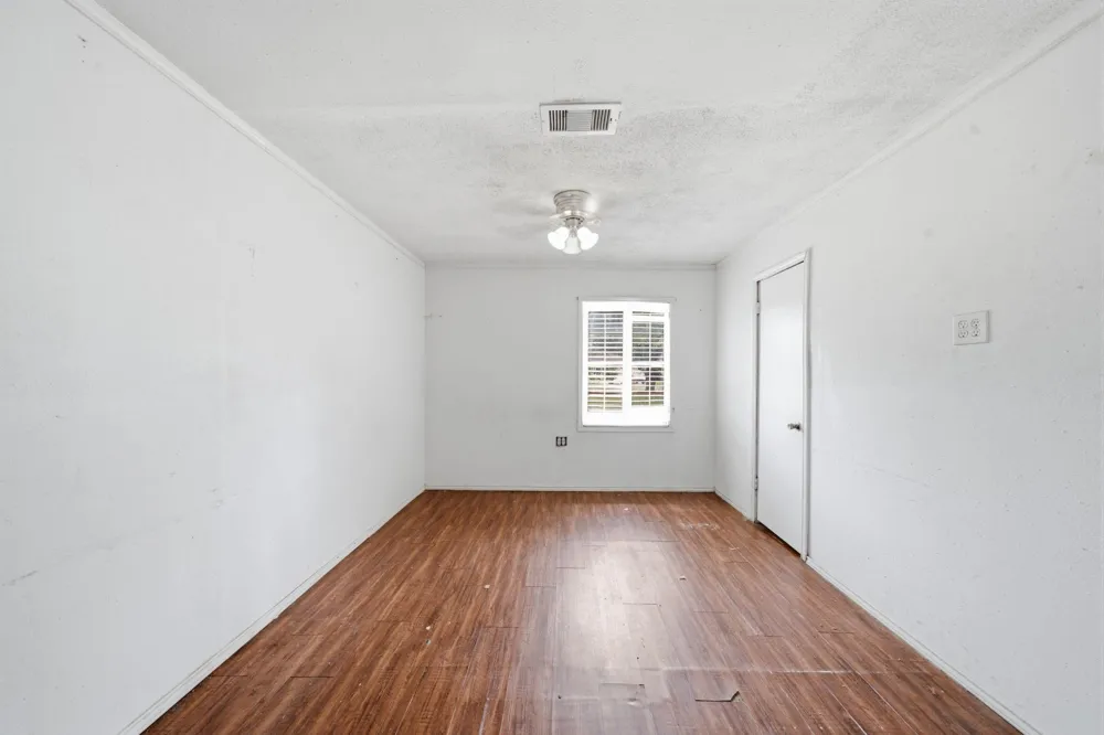 707 Washington Street South Houston, TX 77587