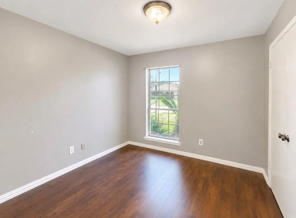 430 Shady Glade Drive Houston, TX 77090