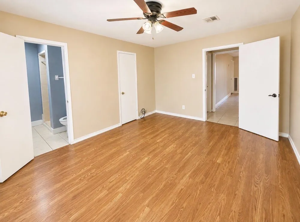 430 Shady Glade Drive Houston, TX 77090