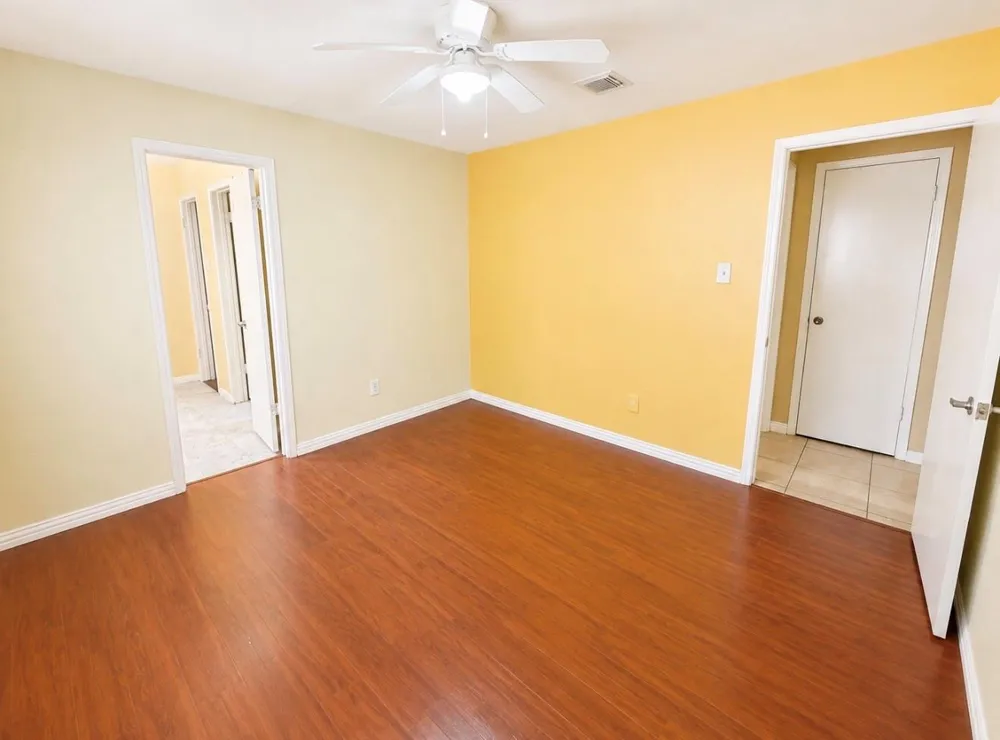 430 Shady Glade Drive Houston, TX 77090